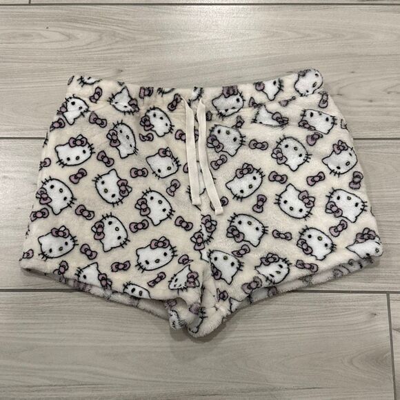 Sanrio hello kitty white and pink fuzzy pajama shorts size Xs   Brand new - Picture 1 of 5